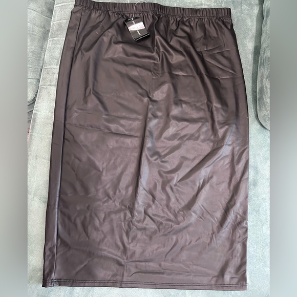 Ashley Stewart Dark Brown Pencil Skirt - Picture 1 of 3